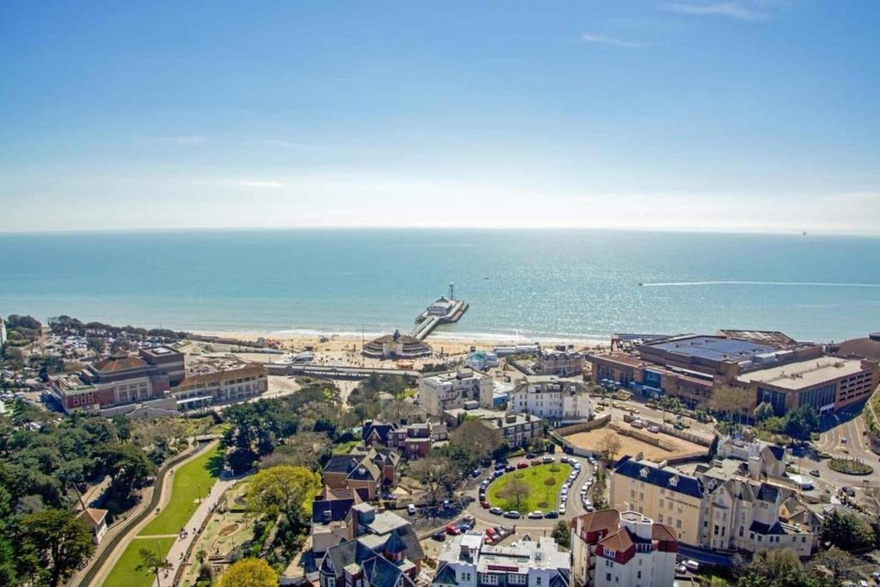 Flat-B, 4 Adults, 20 Mins To Beach, Netflix, Wifi, Sleeps 4 Adults Bournemouth Bagian luar foto